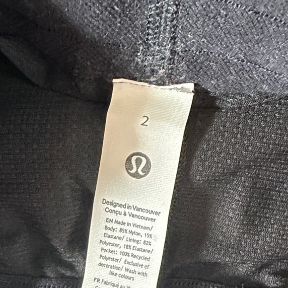 Court Rival Shorts - Picture 4 of 4